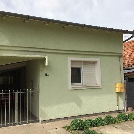 Apartman Melody Sombor Exterior foto